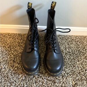 Dr Martens great condition.  Rarely worn.